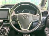【純正革巻きステアリング】上質な革を使用することで、手にしっかり馴染みとても運転しやすいハンドルです♪