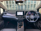 とっても視界が広くて、女性も運転しやすいお車になっております。