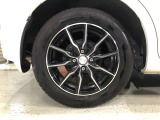 ホイールだけでも車のイメージがかなり変わりますね。