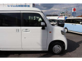 令和5年式・N-VAN・走行0.8万キロ・ディスプレイオーディオ・ワンセグTV・Bluetooth・キーレス・プライバシーガラス・