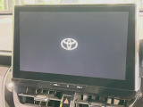 【10.5インチナビ】高級感とインパクトのある大画面ナビを装備。各種オーディオ操作はもちろん、スマホ連携もできる利便性の高いナビです♪