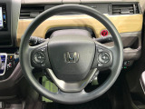 【ステアリングスイッチ】運転中、前方から目線をそらすことなく、オーディオ等の操作が可能な便利機能!安心&快適なドライブを演出してくれます♪