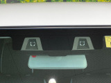 【スズキ セーフティサポート】走行中に前方の車両等を認識し、衝突しそうな時は警報とブレーキで衝突回避と被害軽減をアシスト。より安全にドライブをお楽しみいただけます。