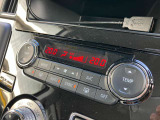 ★エアコン左右独立温度調整機能★オゾンセーフフルオートエアコン!運転席と助手席の設定温度を、簡単な操作でそれぞれ独立して調節できます★