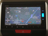 純正スタンダードインターナビ(VXM-165VFi)&バックカメラが装備されているので、普段の使い勝手もロングドライブも快適です。
