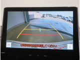 バックガイドモニターで、後方を確認しながら安心して駐車することができます。運転初心者も熟練者も必須の機能ですよ!