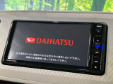【純正ナビ】人気の純正ナビを装備しております。ナビの使いやすさはもちろん、オーディオ機能も充実!キャンプや旅行はもちろん、通勤や買い物など普段のドライブも楽しくなるはず♪