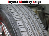 タイヤの残り溝は5ミリです。