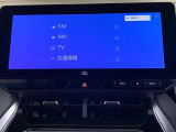 ディスプレイオーディオを装備。スマホとクルマをつなぐことで、これまでのナビに加えて、いろんなサービスが楽しめます。