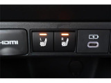 運転席/助手席シートヒーター付です。