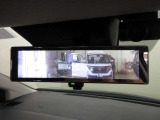スマートルームミラー付きで後部座席に乗車してても後方がしっかり見れます