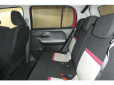 ゆとりある広々とした車内空間は、ドライブを始め買い物やレジャーなど、幅広く活躍します。一人でもみんなとでもお出かけを楽しみましょう!