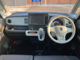 当店は中古車のプロ集団です。何かお困りのことなどございましたら、いつでもご来店ください!丁寧・親切をモットーにお客様を大切に致します!!