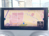 ●純正ナビ:一体感のあるナビは、高級感ある車内を演出してくれます。Bluetooth再生などオーディオ機能も充実しておりますので、運転もより楽しめます♪