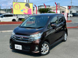 ホンダサービス技術大会にて、全国屈指のサービススタッフを有する当店に、整備・車検等何でもご相談下さい。(支払総額は、車検又は法定点検に掛かる費用や、税金・登録手数料等が含まれた、店頭納車での総額です)