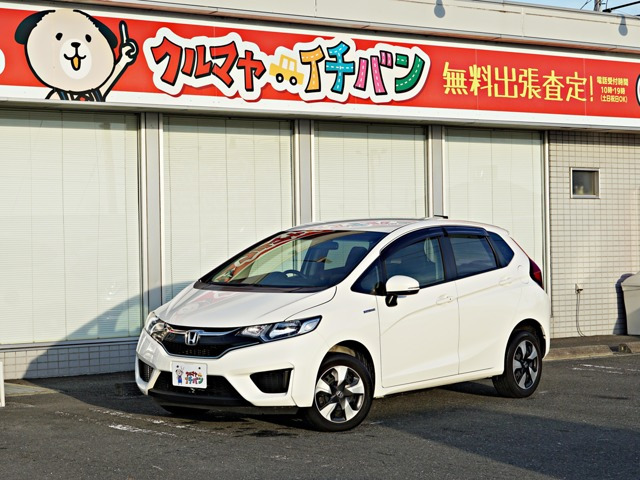 フィット 1.5 ハイブリッド Fパッケージ 4WD 