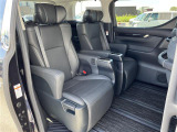 みなさまのお車選びのお手伝いをさせてください!スタッフ一同心よりご来店、お問い合わせをお待ちしております!