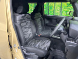 運転席シート廻りは使用感も少なく、良好な状態となっています。丁寧に使われていたことがよくわかりますね。