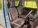 運転席シート廻りは使用感も少なく、良好な状態となっています。丁寧に使われていたことがよくわかりますね。