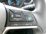プロパイロット搭載!アクセル、ブレーキを自動でコントロールして前のクルマとの車間距離を保つ手助けをします。