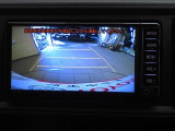 バックガイドモニターで、後方を確認しながら安心して駐車することができます。運転初心者も熟練者も必須の機能ですよ!