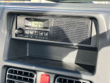 ラジオもついております。日常作業中の運転はつまらなくない!