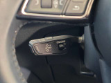 ACC(前車追従式クルーズコントロール)の操作レバーです。ハンドルを握ったままブラインドタッチで車速の設定や再発進が行える便利機能です。