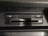 【ETC車載器】もはや必須アイテムのETCを搭載!高速道路のご利用時にとても便利!わずらわしい料金所での現金支払いが不要となりスムーズに通過できます♪