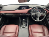 MAZDA3ファストバック 1.8 XD バーガンディ セレクション 本革シート 修復歴無し