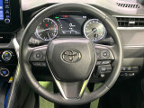 【ステアリングスイッチ】運転中、前方から目線をそらすことなく、オーディオ等の操作が可能な便利機能!安心&快適なドライブを演出してくれます♪