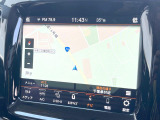 ●純正ナビ:一体感のあるナビは、高級感ある車内を演出してくれます。オーディオ機能も充実しておりますので、運転もより楽しめます♪