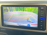 【バックカメラ】駐車時に後方がリアルタイム映像で確認できます。大型商業施設や立体駐車場での駐車時や、夜間のバック時に大活躍!運転スキルに関わらず、今や必須となった装備のひとつです!