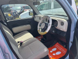 店頭には常時30台から40台の車をご用意しております。