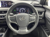 UX 250h バージョンL 4WD 本革シート