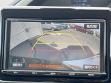 【バックカメラ】駐車時に後方がリアルタイム映像で確認できます。大型商業施設や立体駐車場での駐車時や、夜間のバック時に大活躍!運転スキルに関わらず、今や必須となった装備のひとつです!
