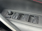 気になる車はすぐにお問い合わせください!画面右側の0066から始まる無料ダイヤルからお問い合わせ下さい!専門スタッフがお車のご質問にお答えいたします!