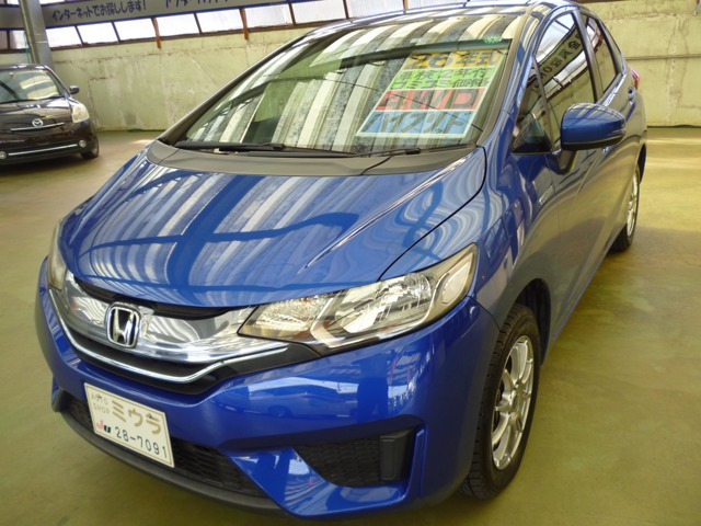 フィット 1.5 ハイブリッド Fパッケージ 4WD 