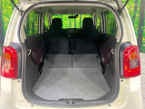 普段のお買い物や通勤、送迎等に十分な荷室スペースを確保しております。セカンドシートを倒すと、大きな荷物の積載も可能です♪