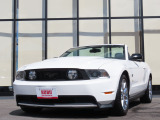 フォード マスタングコンバーチブル V8 GT プレミアム