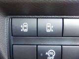 左右両側オートスライドドアです。運転席からでもスイッチひとつで開閉できるので、便利ですよ