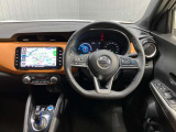 ステアリングスイッチ付きで操作・運転がしやすいハンドルです★