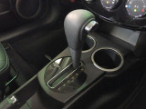 ★フロアシフトを搭載しています♪またポイント5鈴鹿店では愛車に傷・ヘコミがついてしまった際の板金・デント修理も行っています♪お困りの際はフリーダイヤル 0078-6002-706736 をご利用下さい