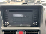 純正CD一体型AM/FM電子チューナーラジオです。