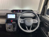 【運転席・助手席】スッキリとしたハンドル周りで使い勝手がいいです★