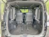 普段のお買い物や通勤、送迎等に十分な荷室スペースを確保しております。セカンドシートを倒すと、大きな荷物の積載も可能です♪