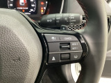 右側のステアリングスイッチはHondaセンシング系のスイッチにセレクターホイールを装備。スピードメーター内・マルチインフォメーション・ディスプレーの各表示が確認できます。
