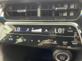 気になる車はすぐにお問い合わせください!画面右側の0066から始まる無料ダイヤルからお問い合わせ下さい!専門スタッフがお車のご質問にお答えいたします!