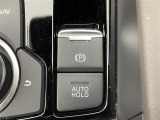 【電動パーキングブレーキ】パーキングブレーキを指先だけで操作可能です!力の弱い人にも安心してブレーキをかけていただけます!