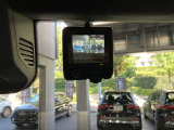 店舗へのアクセスはお車の場合、東名高速道路「東名川崎IC」「横浜青葉IC」、公共交通機関の場合、東急田園都市線・横浜市営地下鉄ブルーライン「あざみ野」が最寄です。あざみ野駅より徒歩3分の場所にございます。