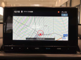 8インチディーラーオプションナビとなっております。インターナビも対応しているので日本全国おでかけすることができます!